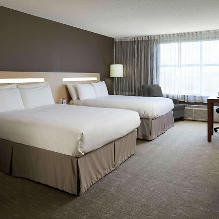 Novotel Montreal Aeroport Dorval Bagian luar foto