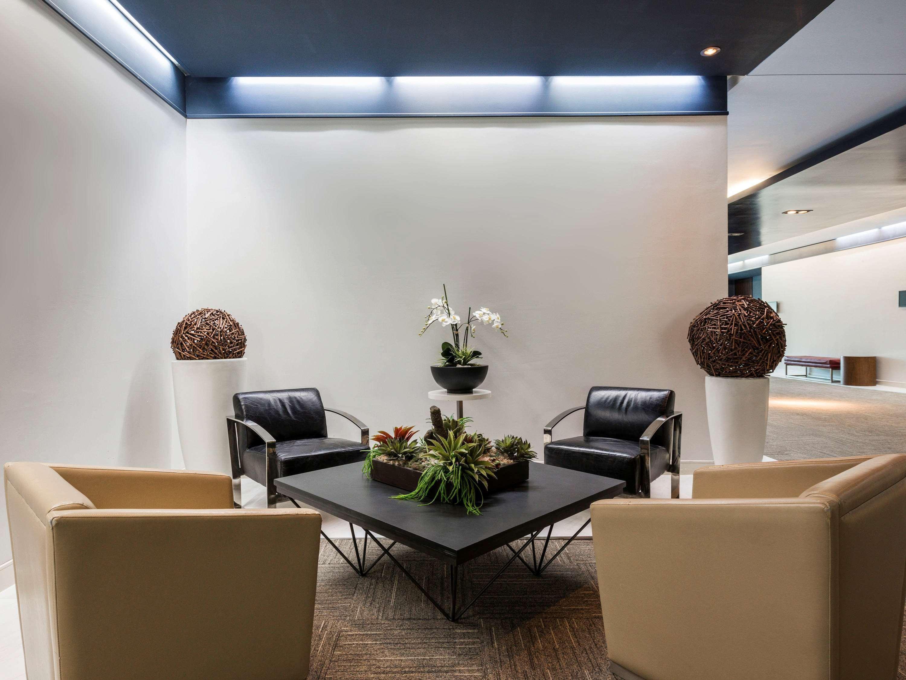 Novotel Montreal Aeroport Dorval Bagian luar foto